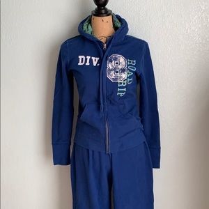 Crop Warm up jogger set.